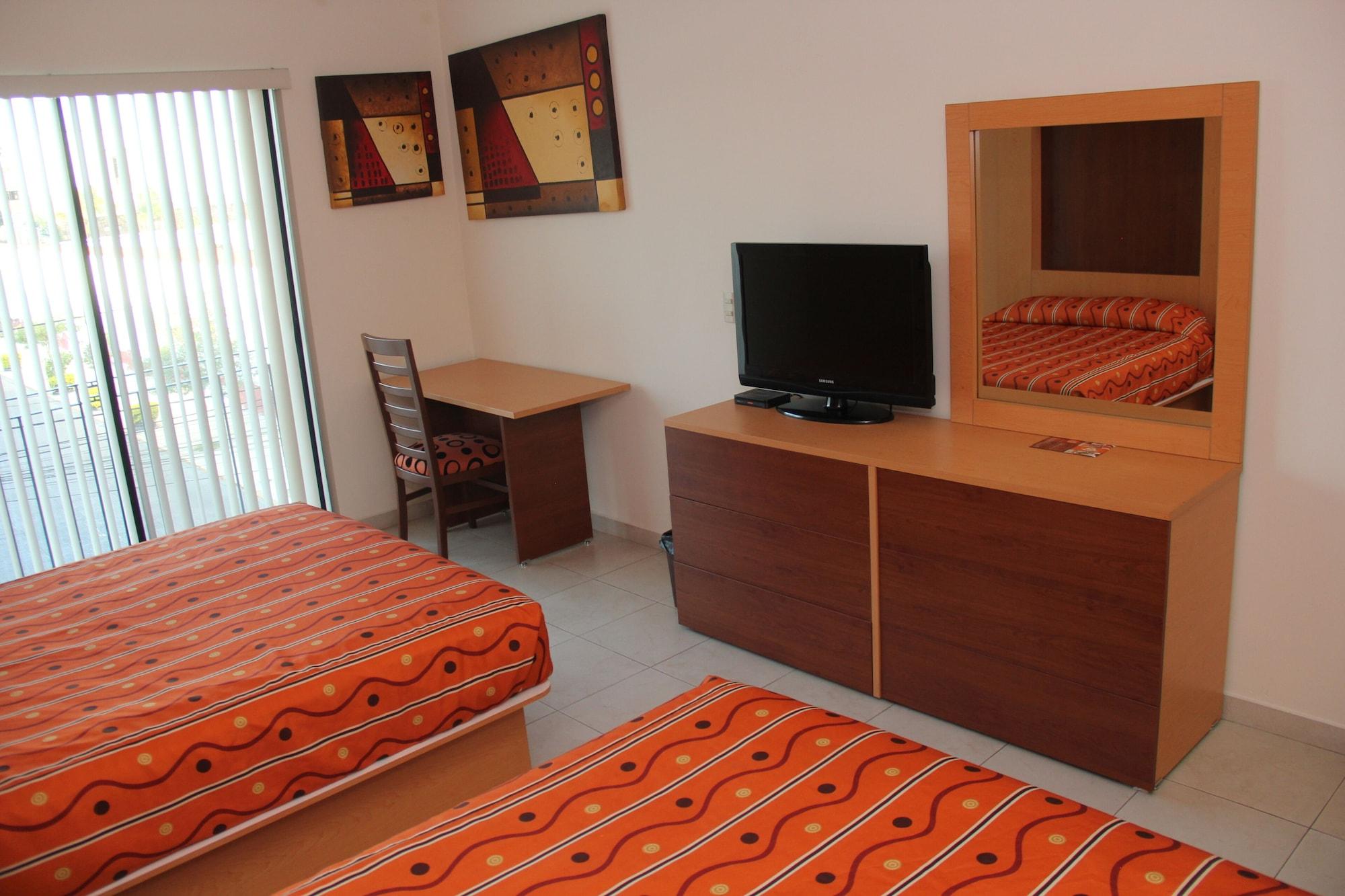 Hotel Real Zapopan Bagian luar foto