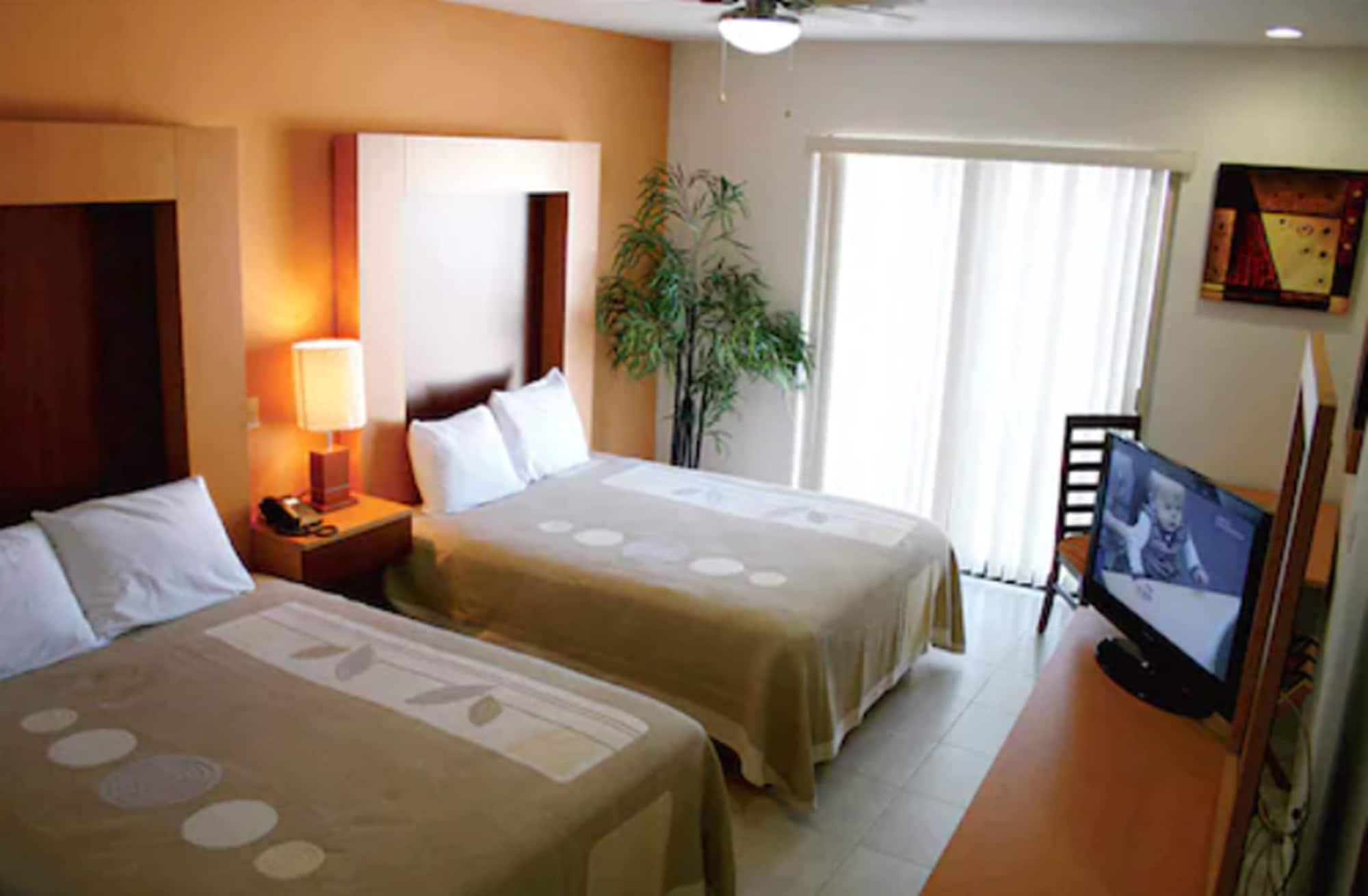 Hotel Real Zapopan Bagian luar foto