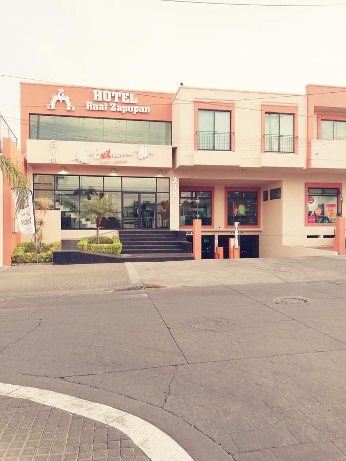 Hotel Real Zapopan Bagian luar foto