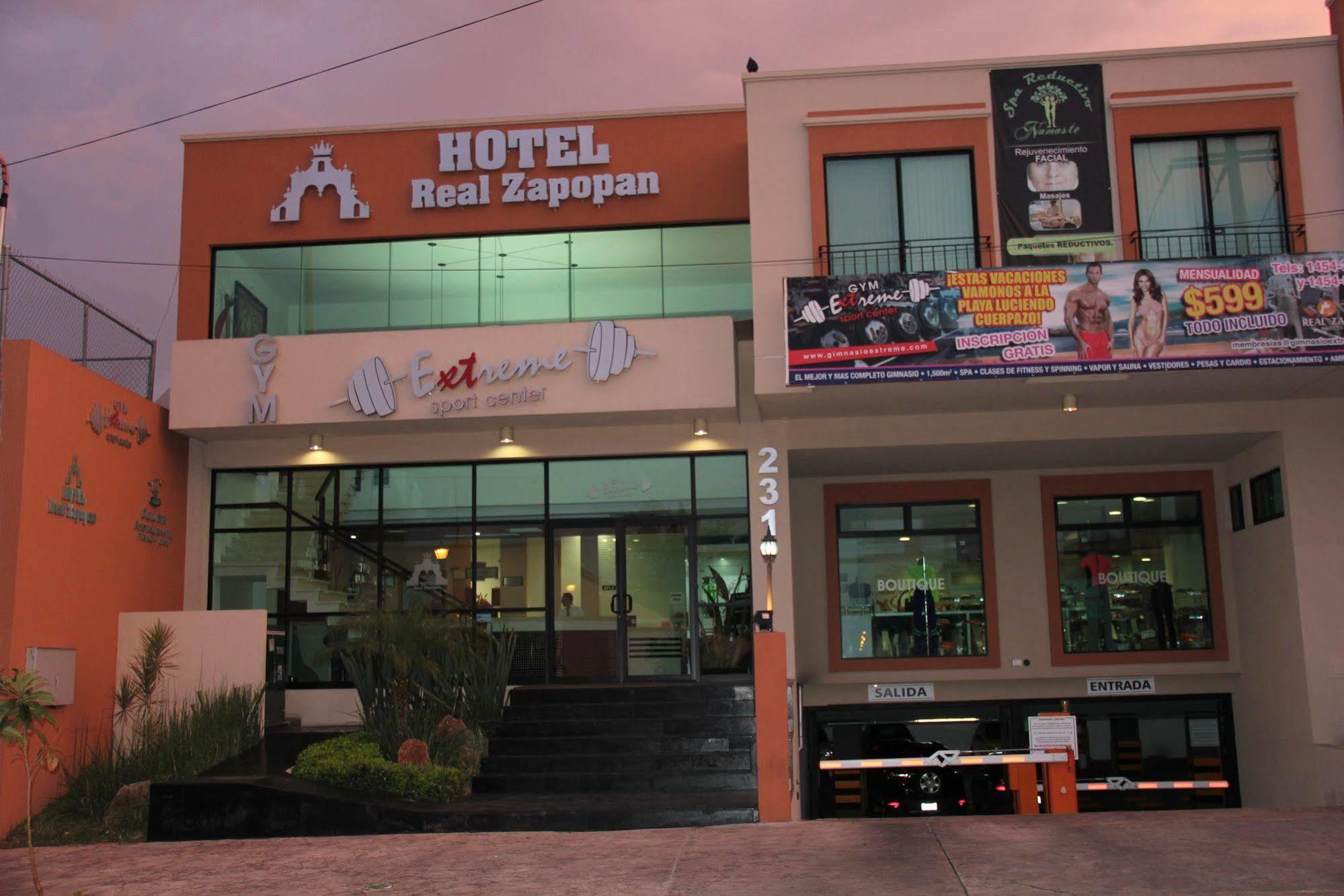 Hotel Real Zapopan Bagian luar foto