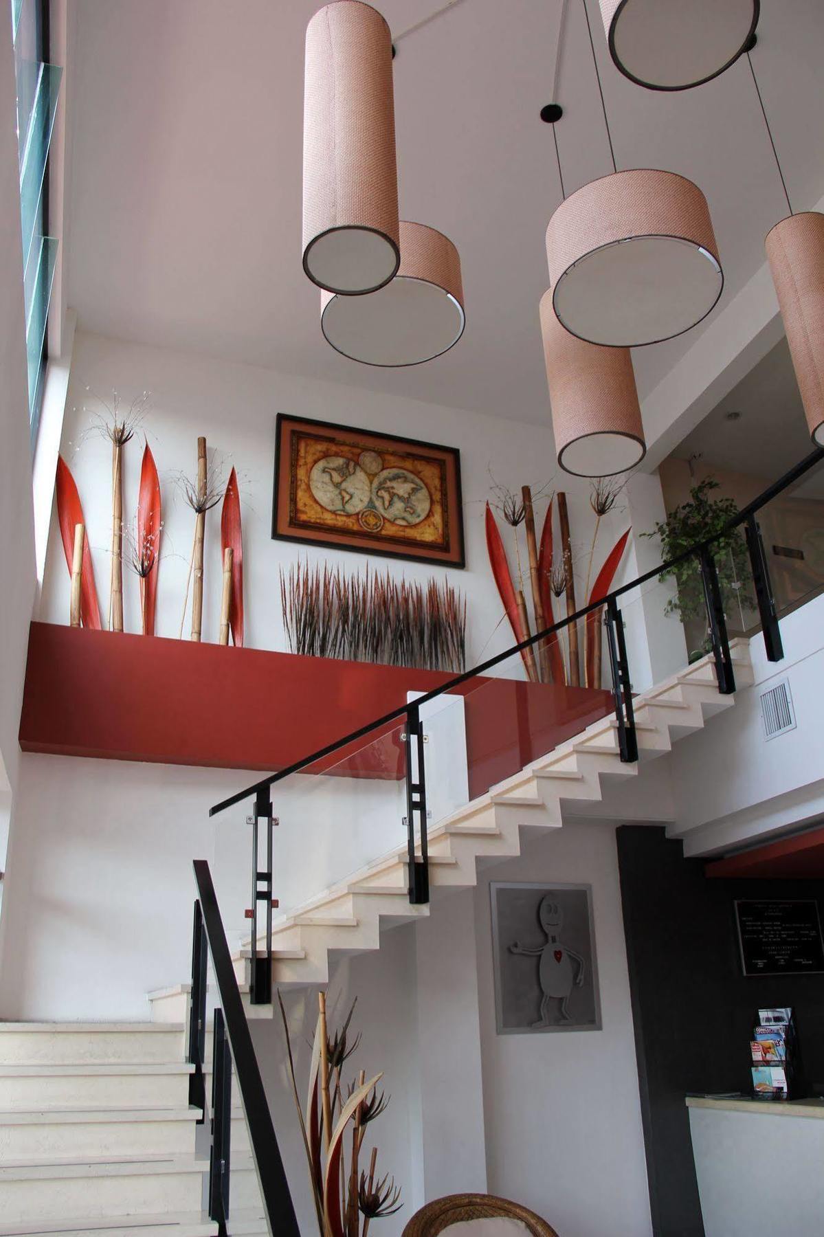 Hotel Real Zapopan Bagian luar foto
